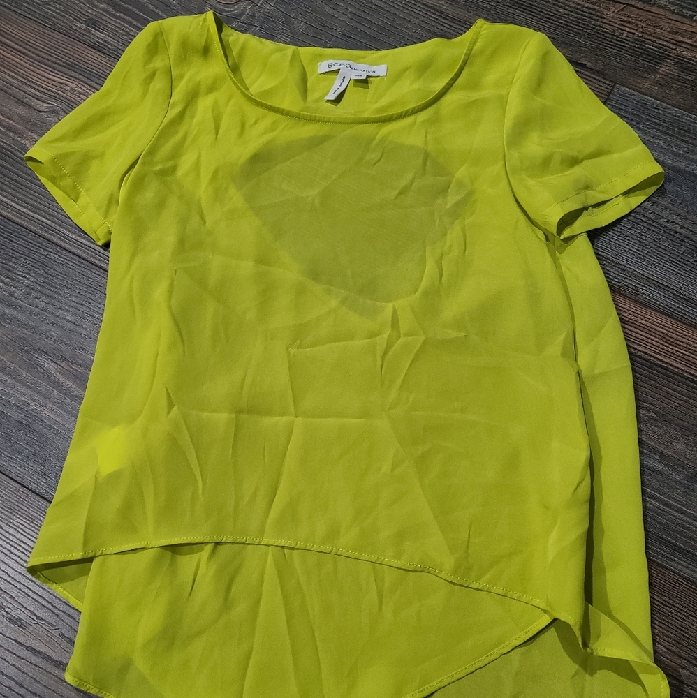 BCBG key hole flowy shirt
